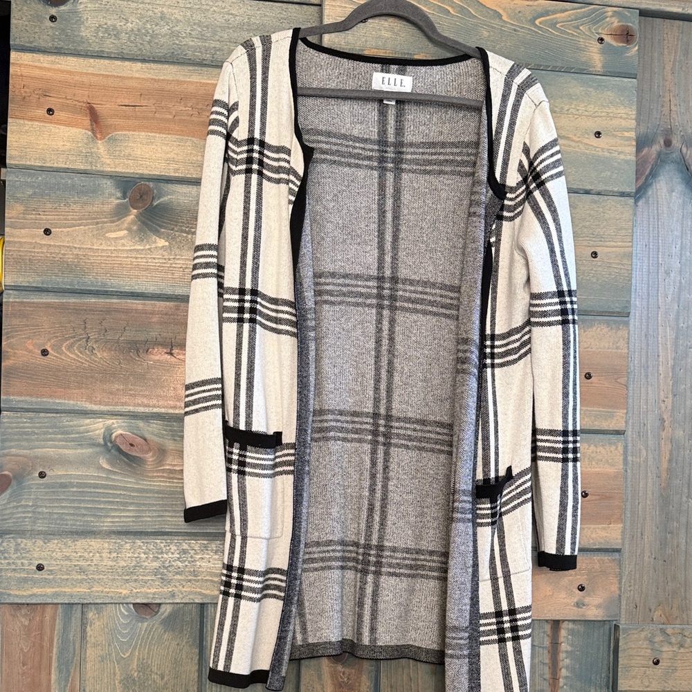 Elle Women's Black and Cream Checkered Cardigan - Picture 1 of 6